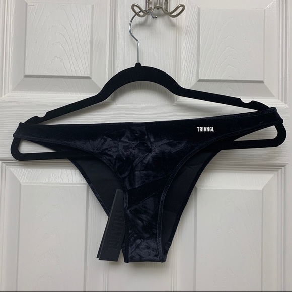 Triangl Black Velvet Bikini Set - Picture 6 of 10
